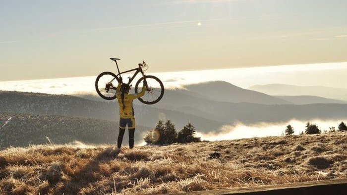 Brit plánuje ísť okolo Zeme na bicykli za 80 dní