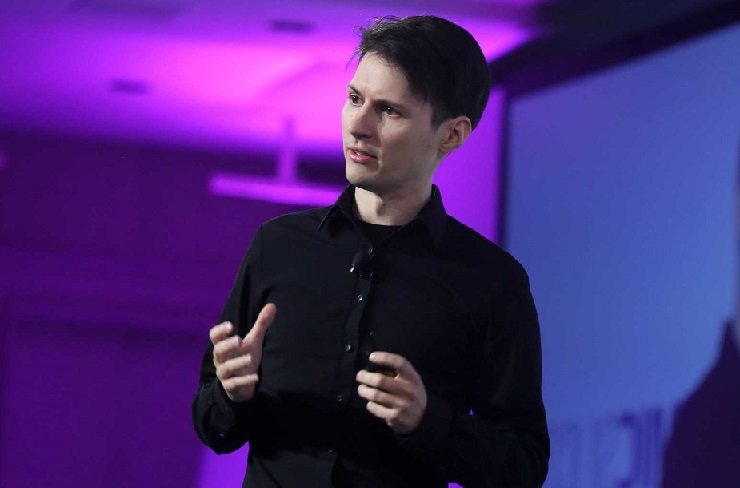 Durov nalieha, aby sa zbavil WhatsApp