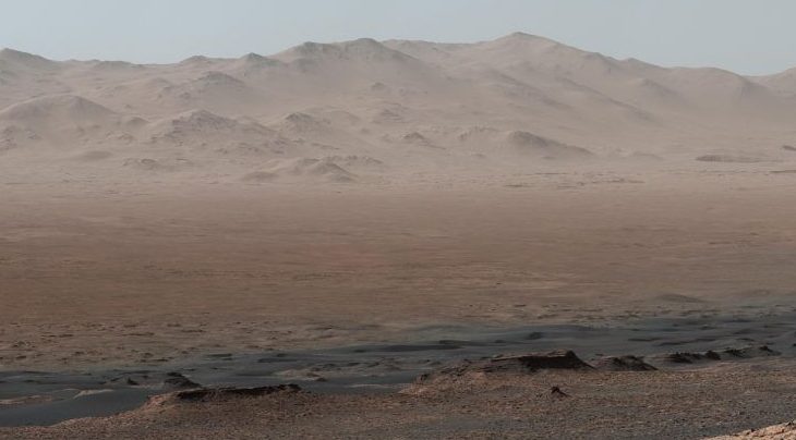 Rover Curiosity nám poskytol panorámu Marsu s najvyšším rozlíšením a je to neuveriteľné 