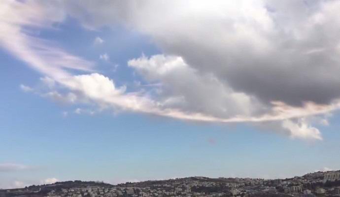 Mystické oblaky a nebeské zvuky v Jeruzaleme
