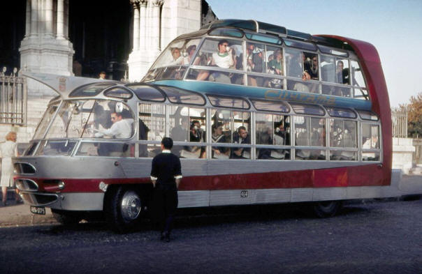 Legrační autobus, neobvyklý