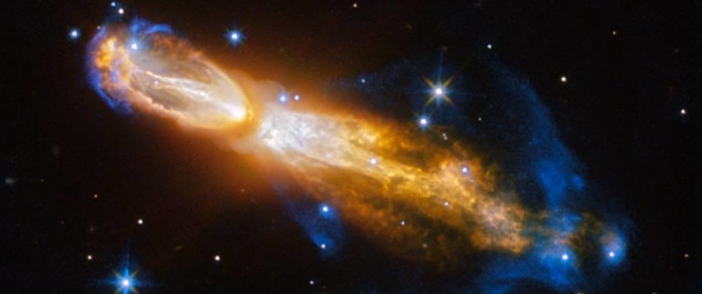 Vzácny astronomický záber - Hubble zachytáva smrť hviezdy v hmlovine Rotten Egg 