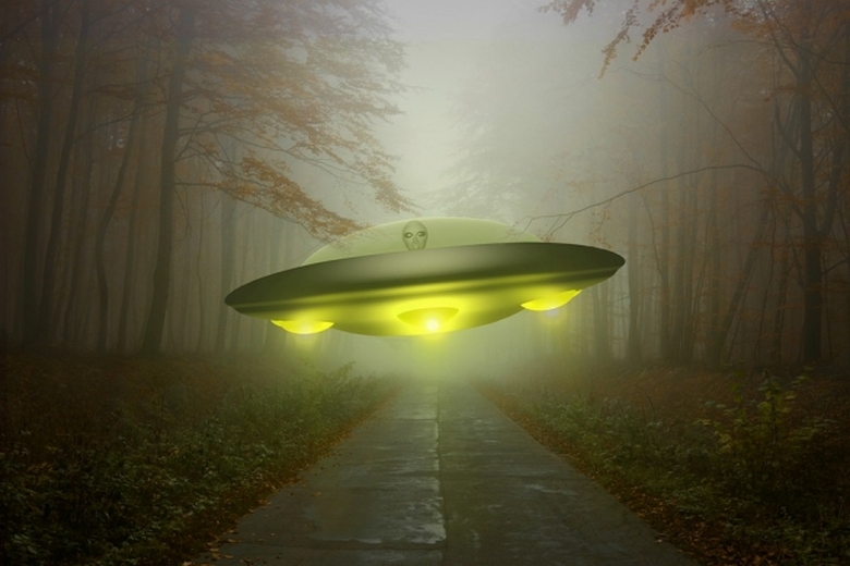 Dva UFO preleteli blízko americkej vojenskej základne