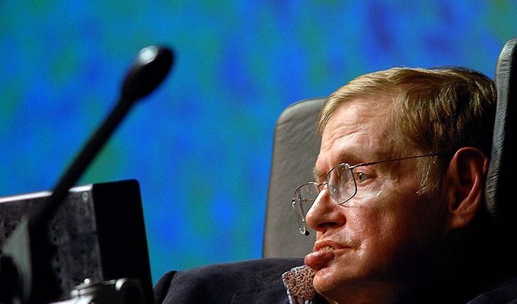 Stephen Hawking: Ľudstvo nemôže žiť tisíce rokov 