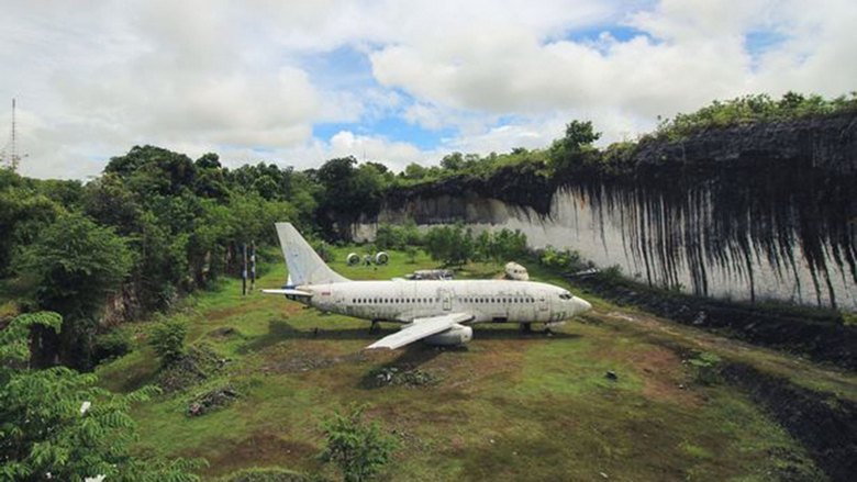 Tajomstvo opusteného lietadla na Bali