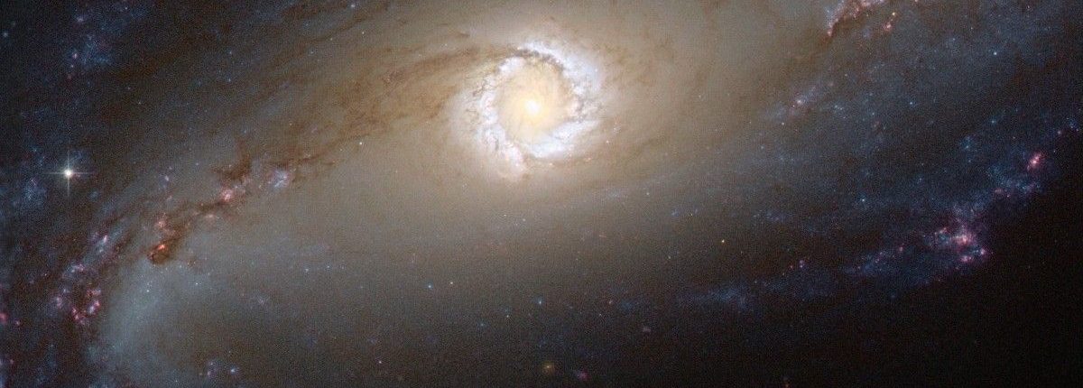 Vedci objavili asi 500 záhadných výbuchov v galaktických jadrách 