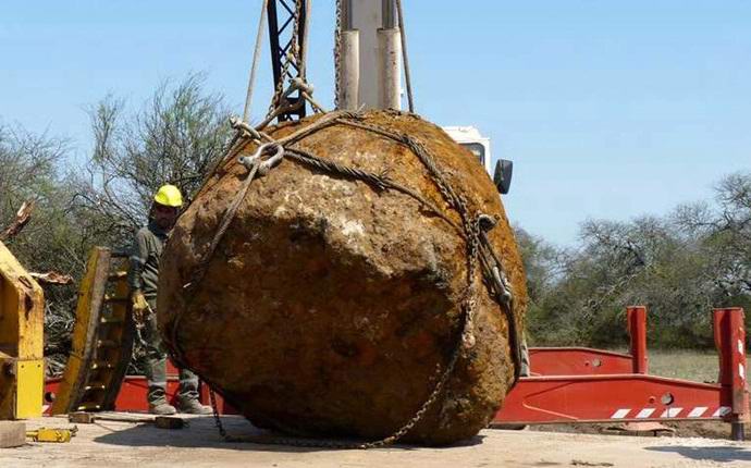 V Argentíne bol vykopaný tridsať ton meteorit.